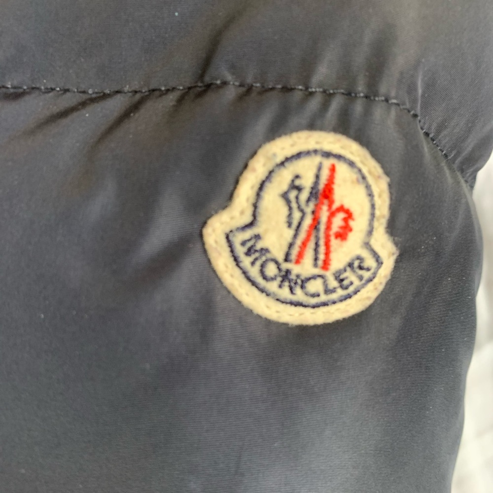 Moncler baby girl’s puff jacket - Picture 6 of 6